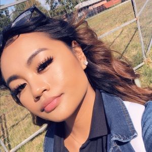 Meet your Posher, Azy